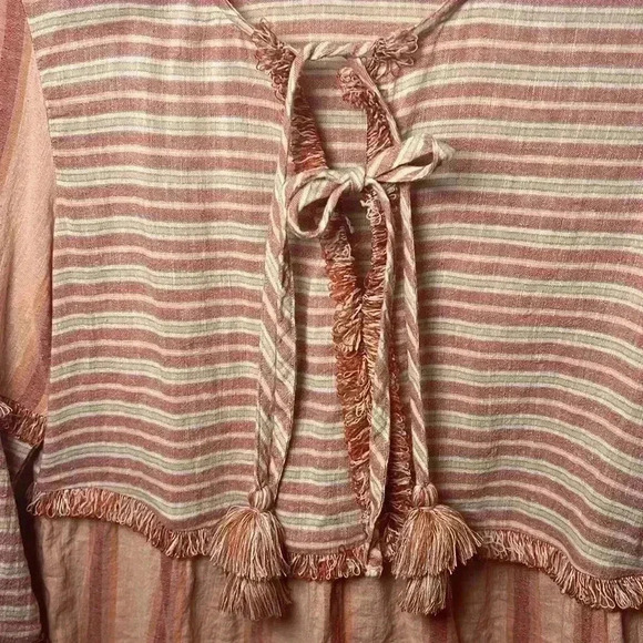 American Eagle Linen Blend Long Sleeve Boho Fringe Tassel Top Size Medium - Picture 3 of 11